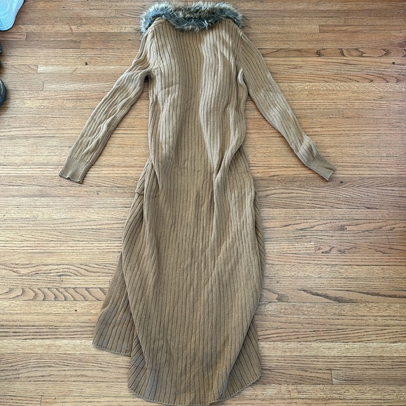 Show me Your Mumu Fur Collar Cardigan - Picture 3 of 3